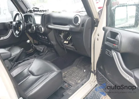 2017 Jeep Wrangler Unlimited Rubicon z USA, uszkodzony, nr VIN 1C4BJWFG7HL742919